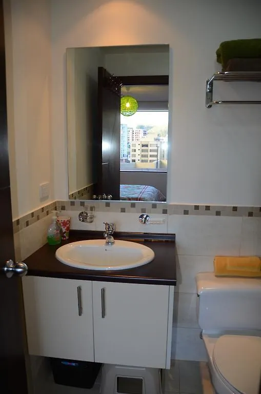Apartment Suite For Savvy Travellers In Bohemian La Floresta Quito